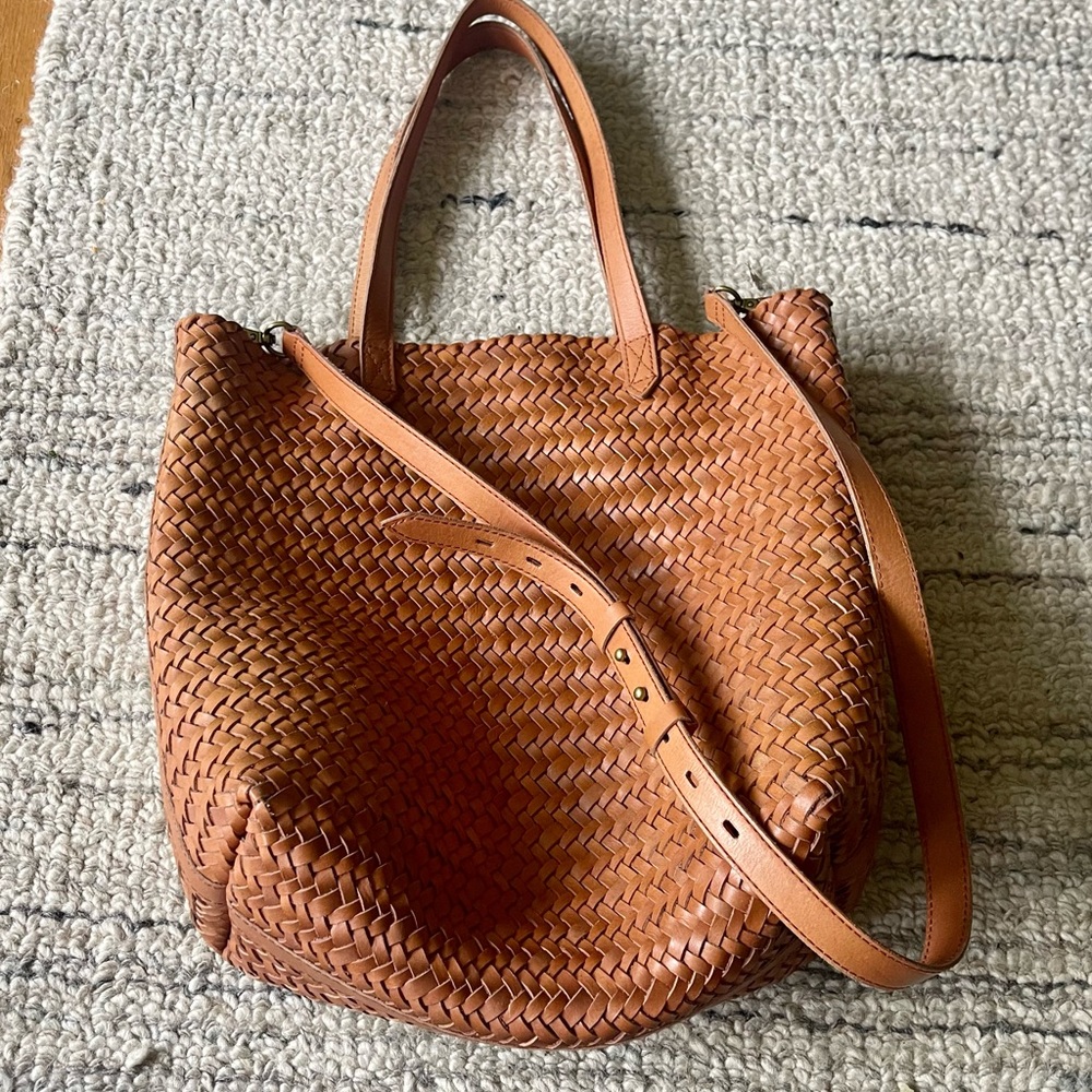 Madewell Medium Transport Tote: Woven Leather Edition